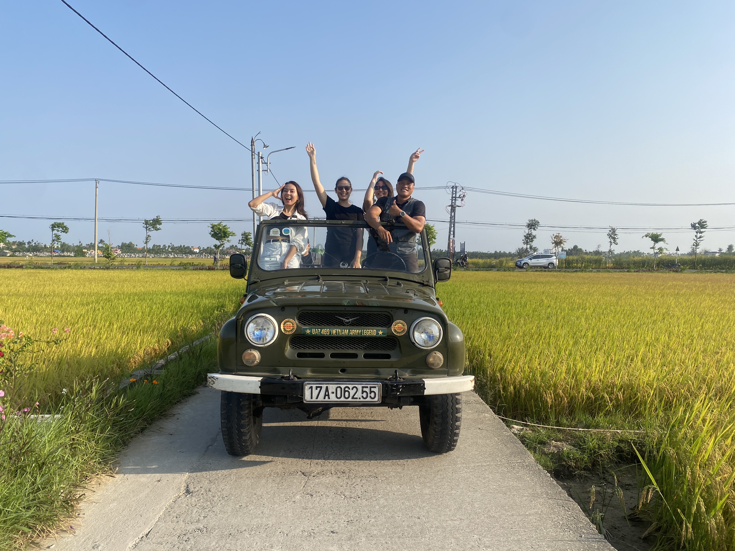 Tour trong ngày I Ngắm hoàng hôn Hội An - Di chuyển bằng Xe Jeep